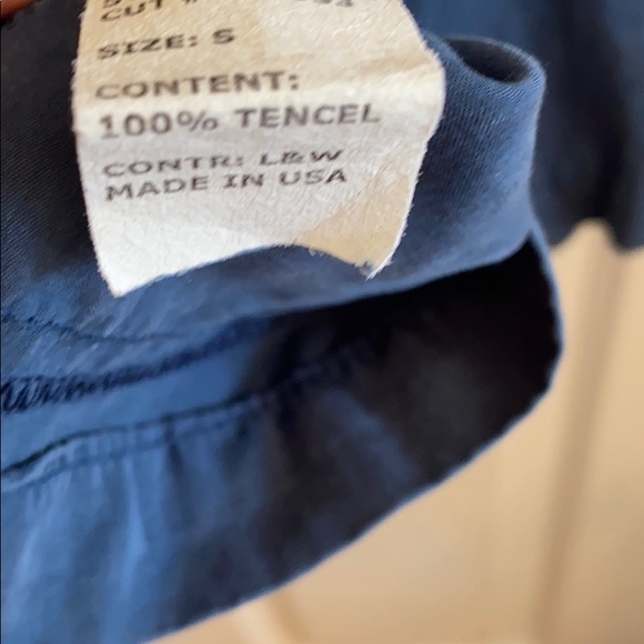 Cut loose women’s size small tencil navy top - Picture 5 of 5